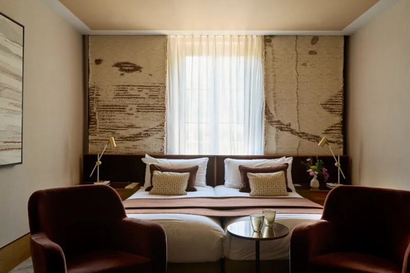 West-Wing Classic Twin